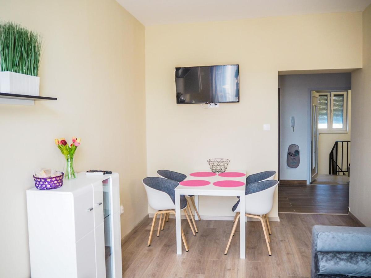 Holiday Apartmanház Harkány Kültér fotó