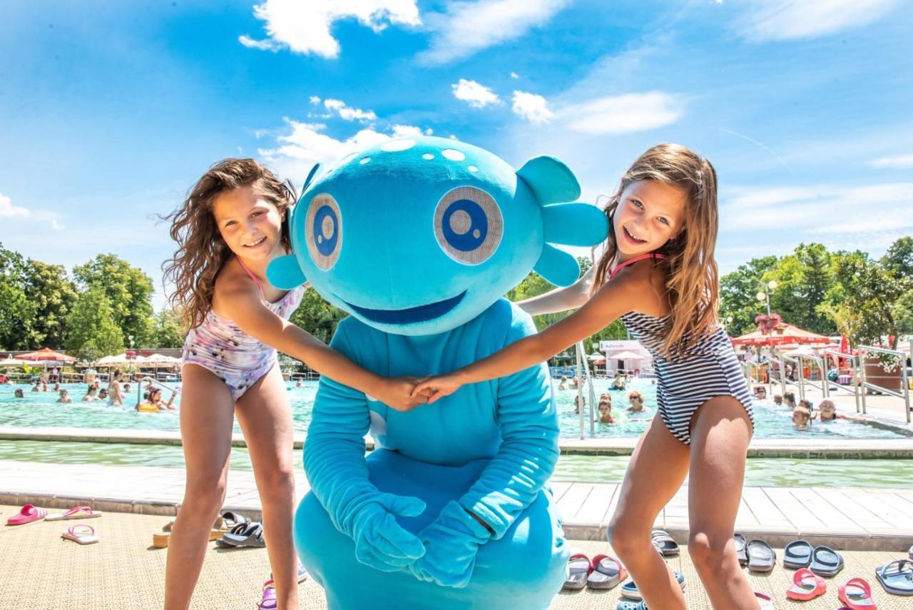 Holiday Apartmanház Harkány Kültér fotó