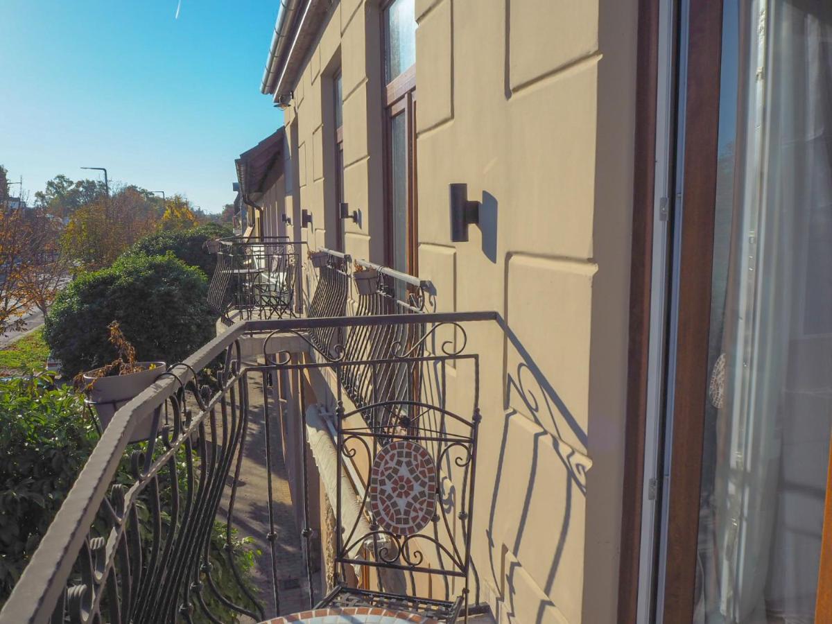 Holiday Apartmanház Harkány Kültér fotó