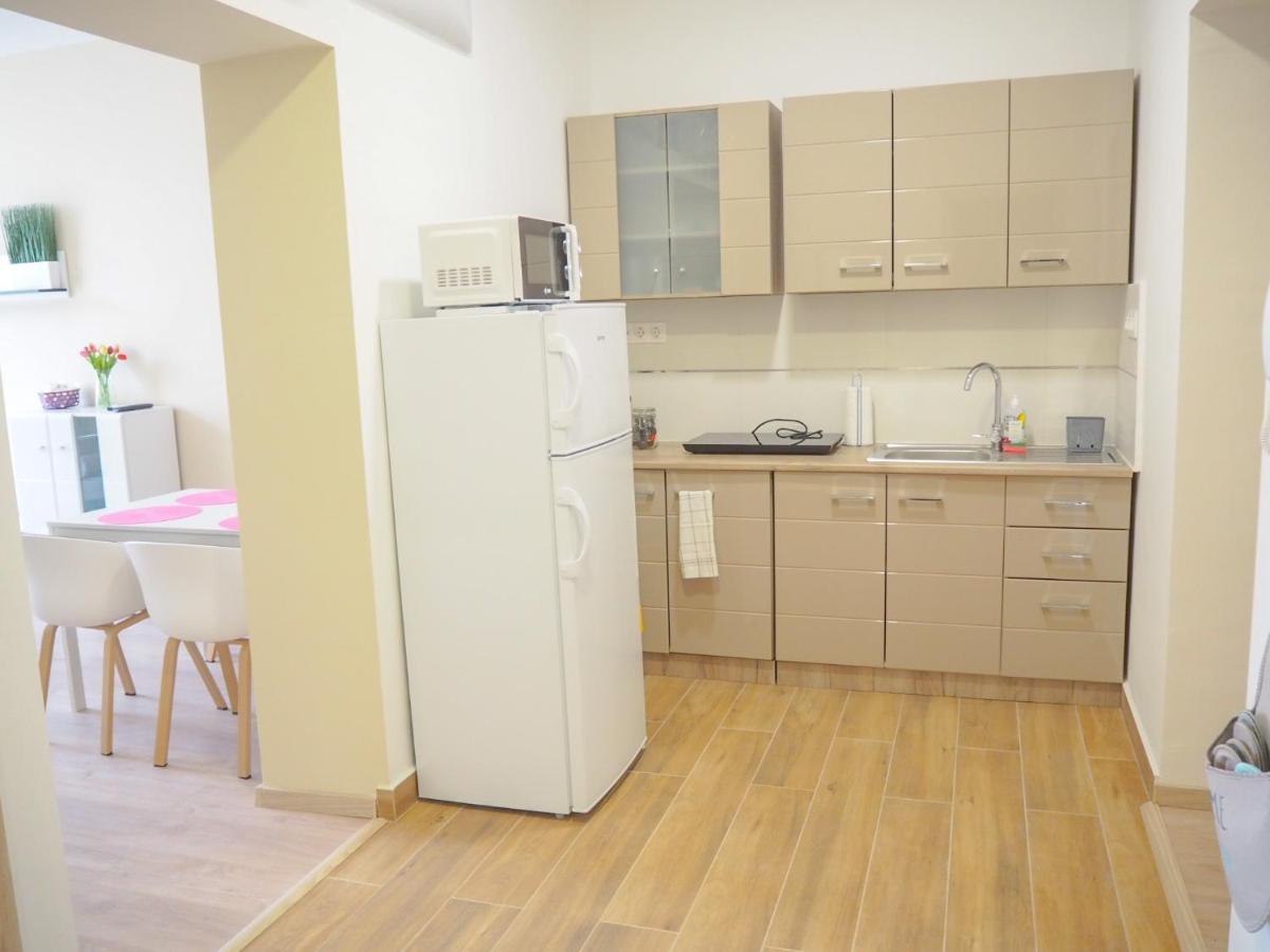 Holiday Apartmanház Harkány Kültér fotó